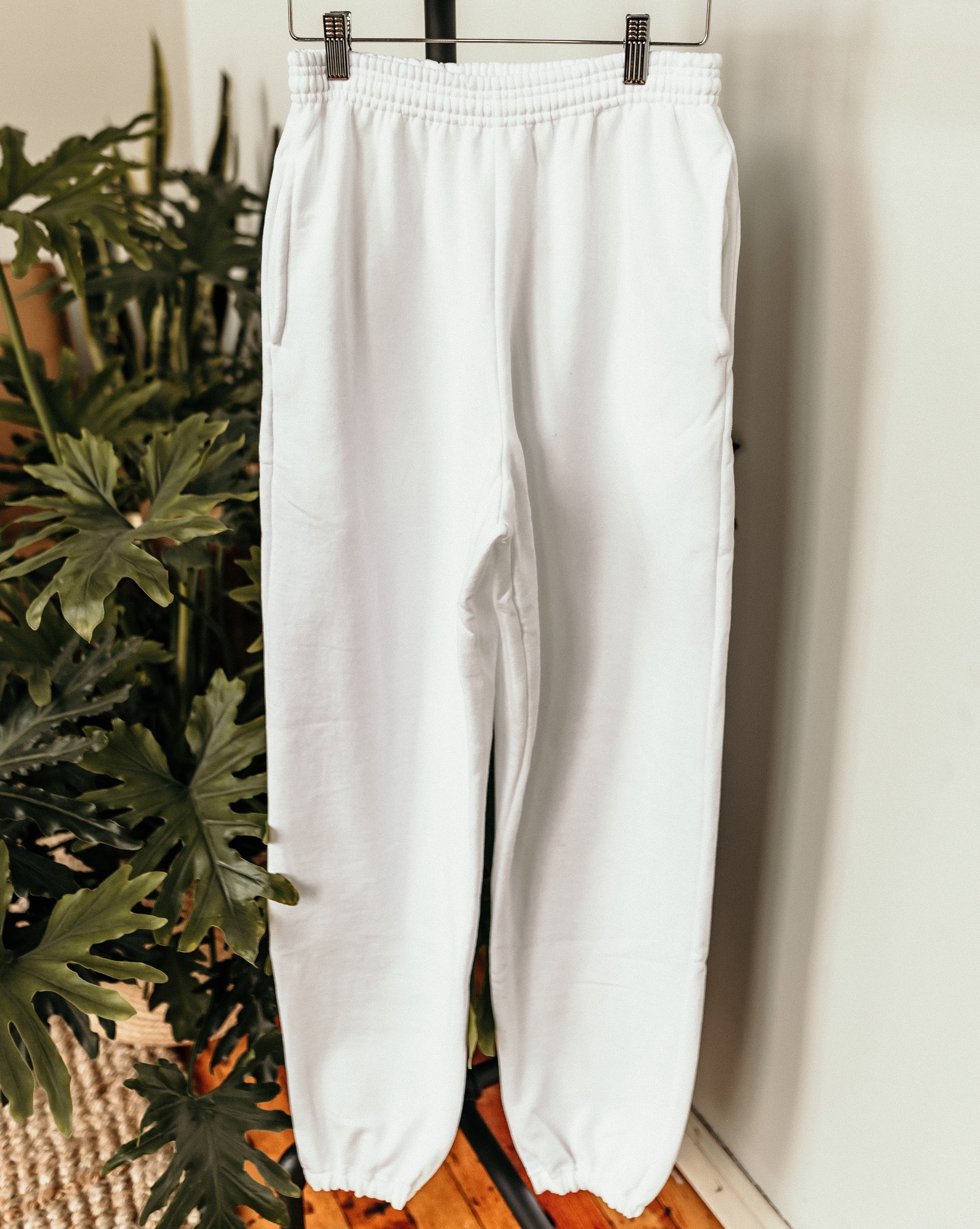 Custom sweatpants hot sale with pockets