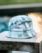 Load image into Gallery viewer, forest green ice-dyed bucket hat
